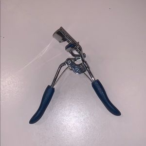 Birchbox Eyelash Curler